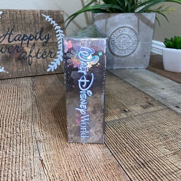 Disney Photo Album - 2012 Mickey Mouse - Picture 4 of 7